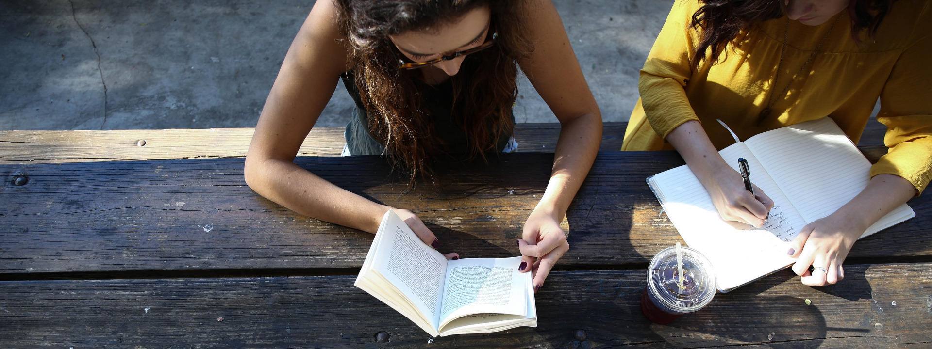 Teens studying banner